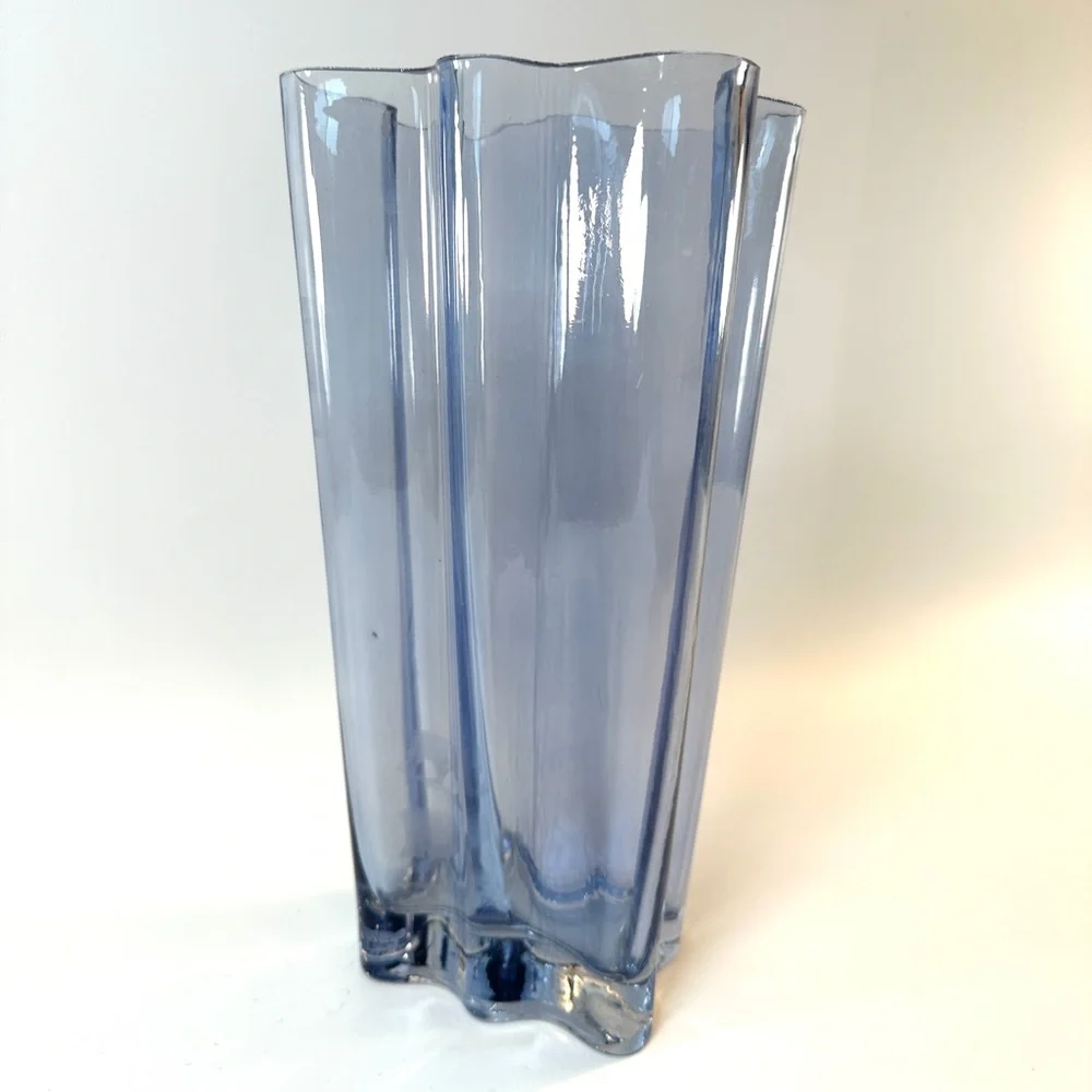 Mid-Century Modern MCM Style Clear Blue Wavy Tall Vase Decor‎